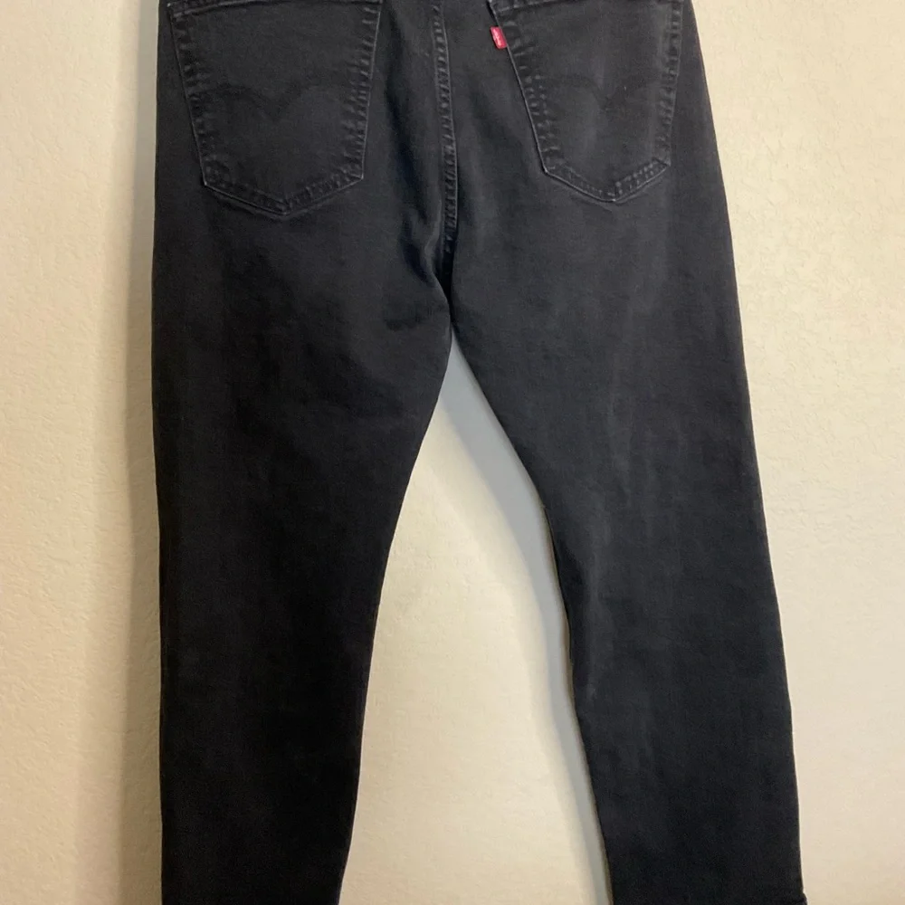 Levis classic black